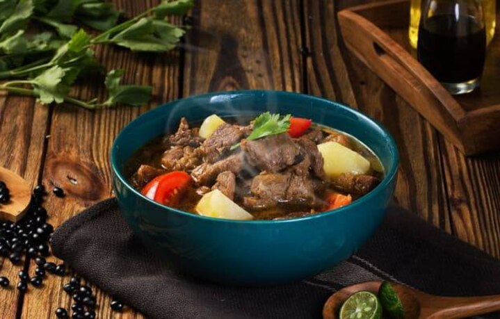 Kehangatan Semur Peranakan Bogor: Resep yang Menggoda Selera