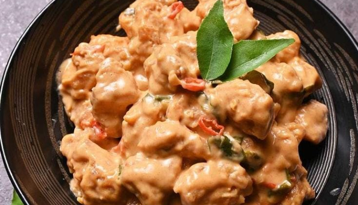 Chicken Salted Egg: Ayam Saus Telur Asin Viral yang Bikin Ketagihan